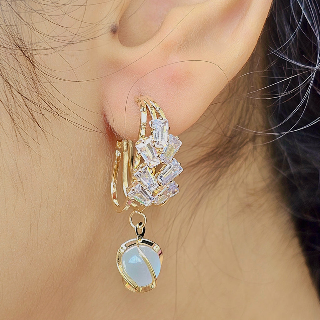 Tsubaki Moonlit Dew Earrings
