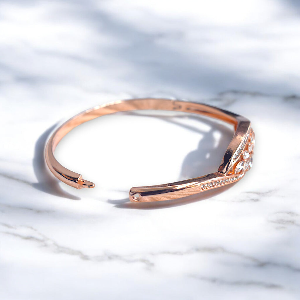 Elegant Japanese-inspired rose gold Zirconia bracelet with delicate floral crystal accents